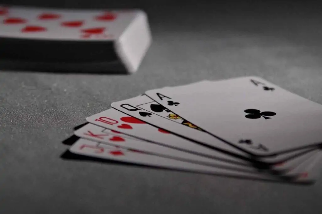 10 Awesome Card Games Crazy Eights