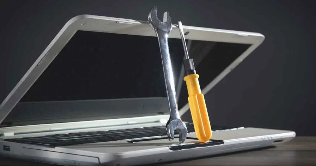 Laptop Care 101: Tips for Extending Your Device's Lifespan 1 Laptop Care 101: Tips for Extending Your Device's Lifespan